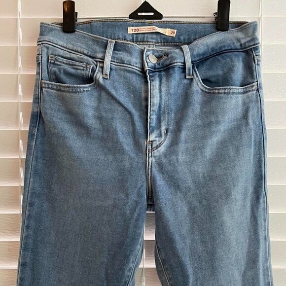 𝅺levi’s 720 High Rise Super Skinny Crop Jeans size 29 - Picture 3 of 6
